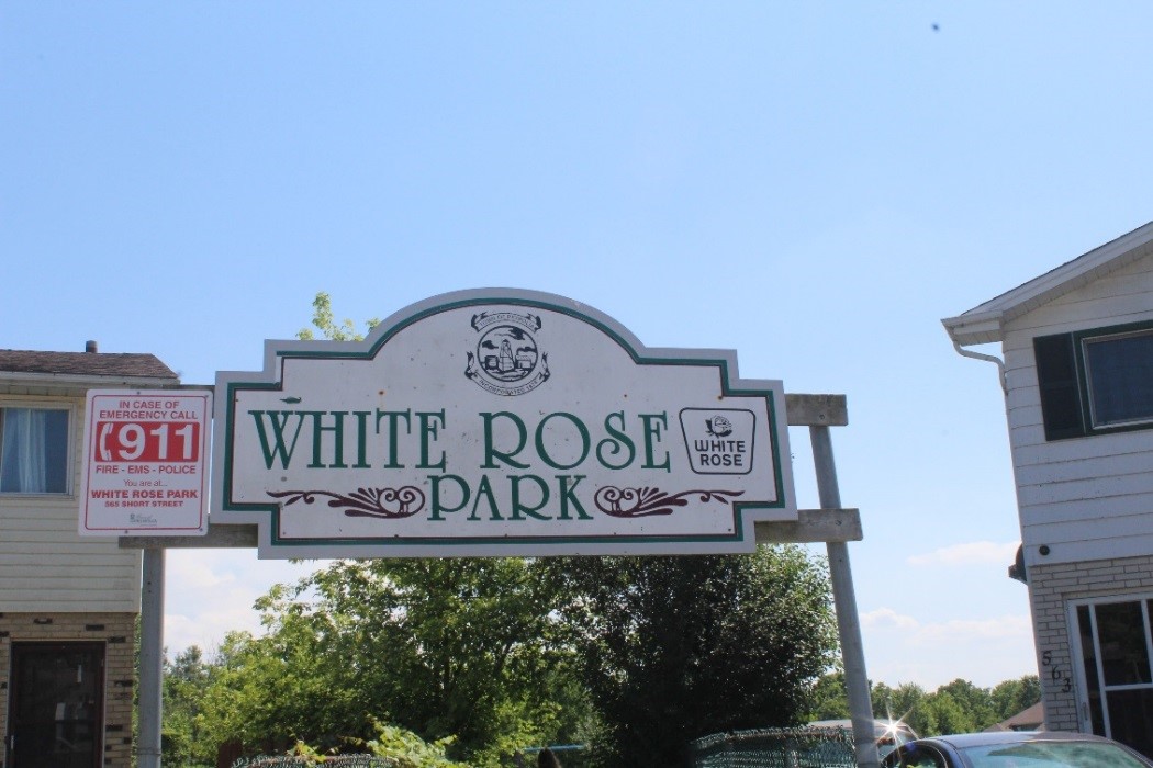 White Rose Park Logo