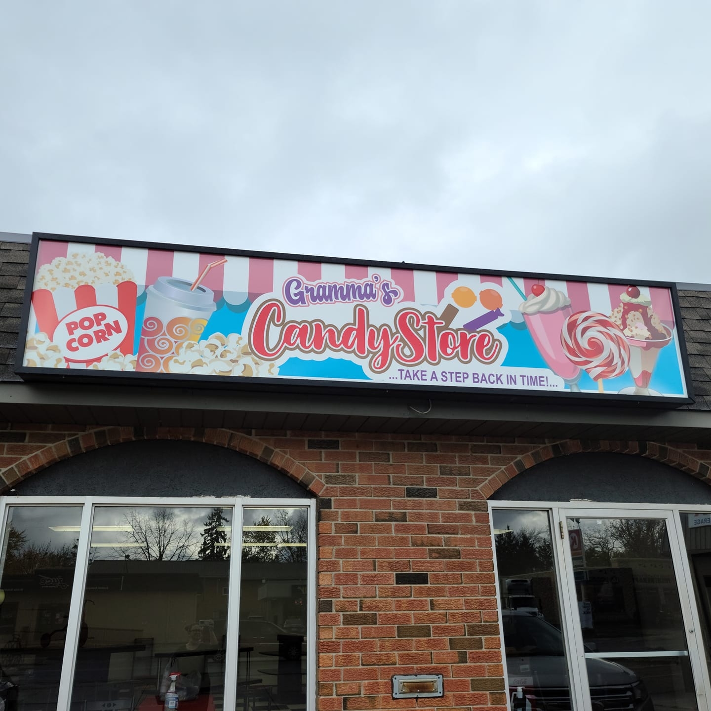 Gramma’s Candy Store Logo